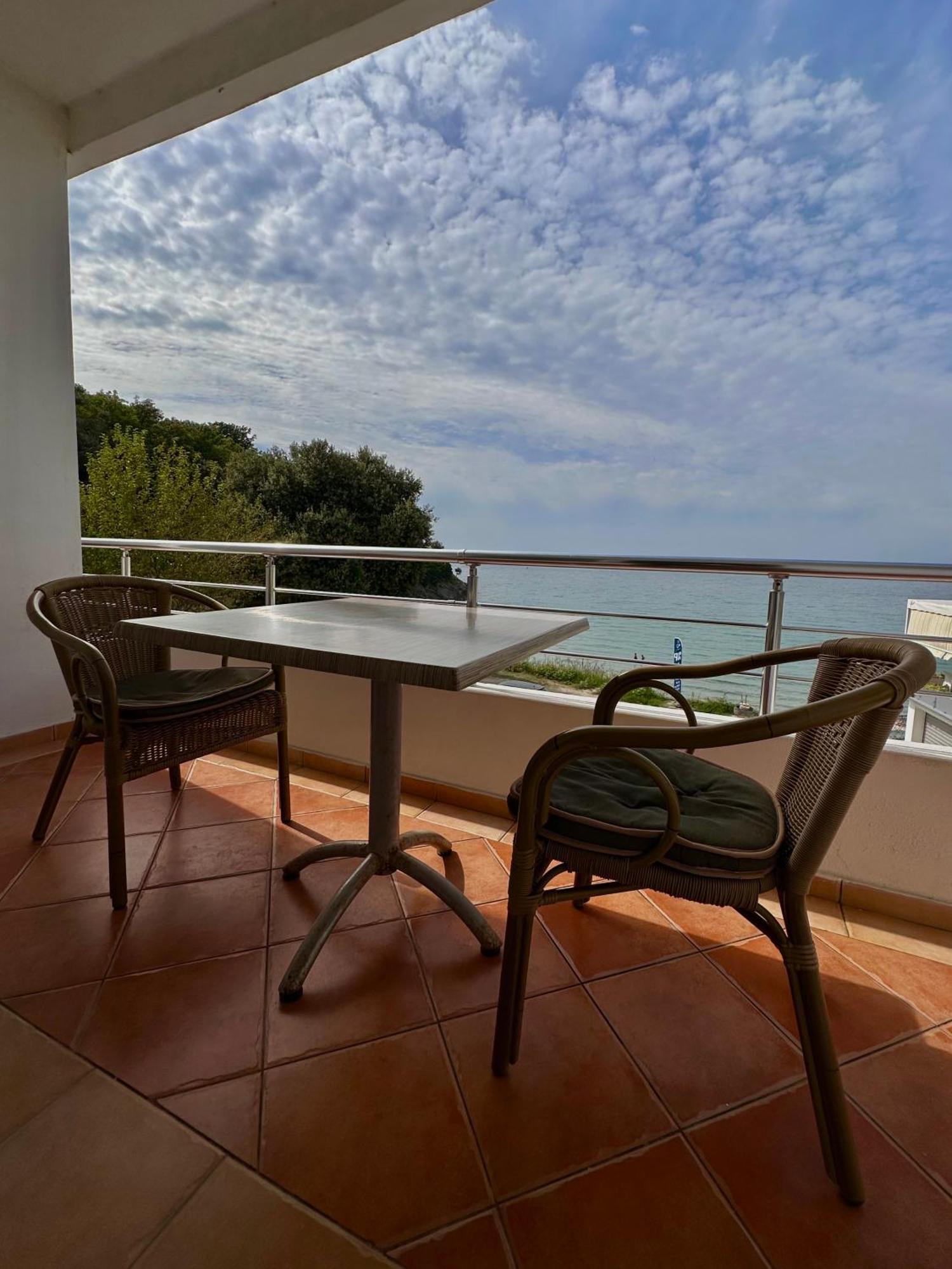 Casa Mila apartments & bungalows Ulcinj Bagian luar foto