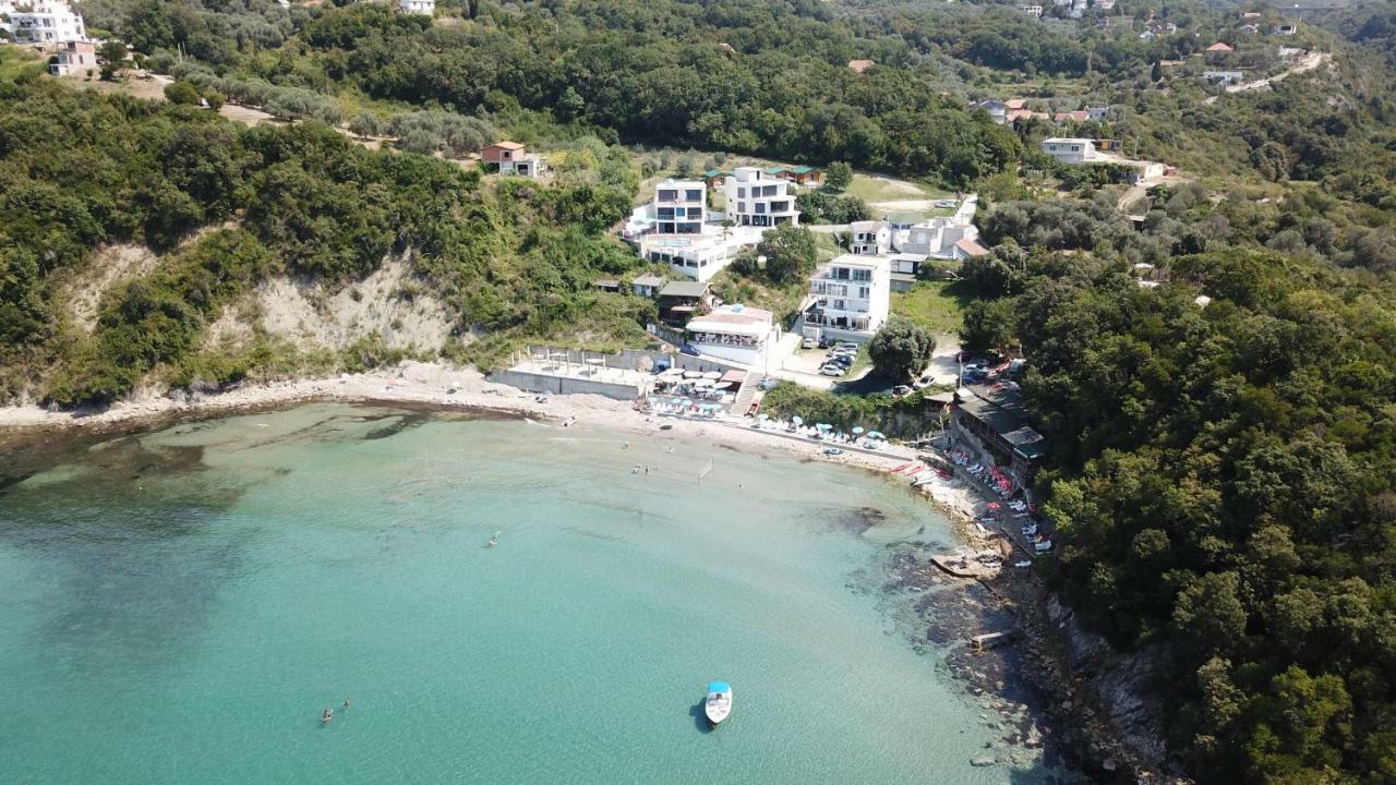Casa Mila apartments & bungalows Ulcinj Bagian luar foto